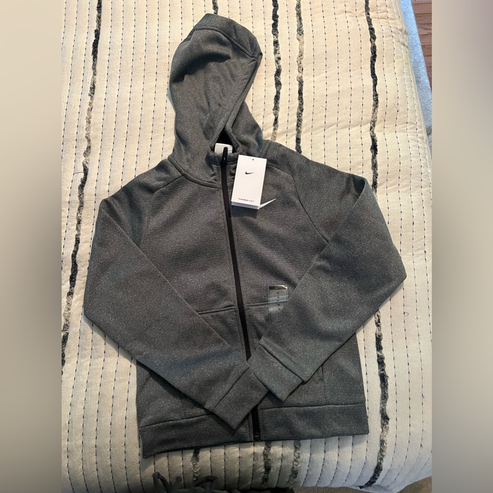 Nike Therma fit, tech hoodie